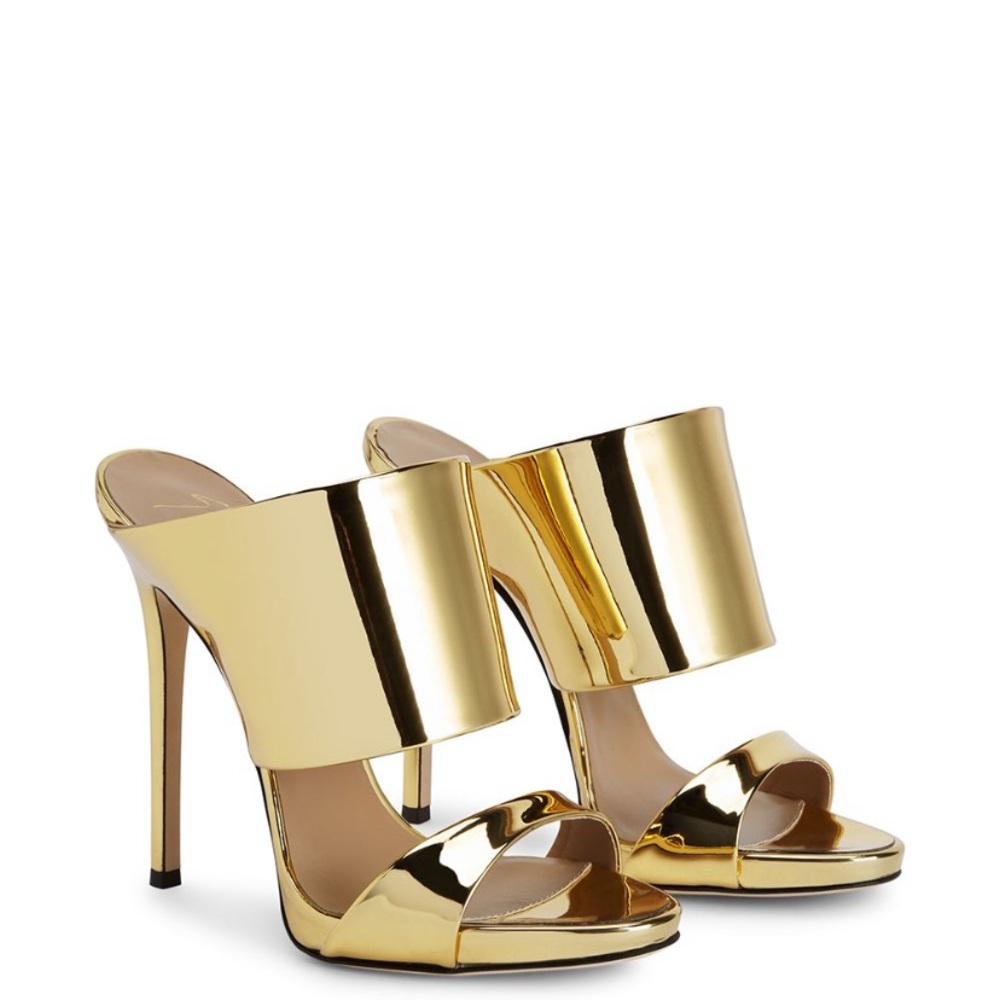 100% Authentic Giuseppe Zanotti Andrea Heels in Gold